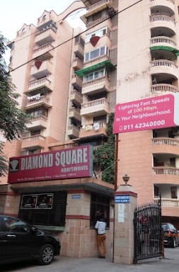 4 bhk 3 bath Flat for sale in CGHS Diamond Square Apartments Sector 6 Dwarka